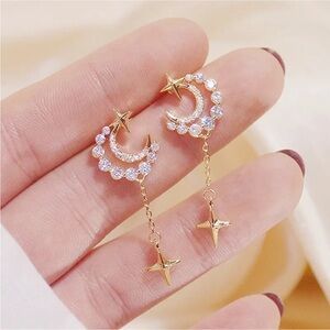 🌛10k Gold Plated Cz Diamond Crescent Moon Star Tassel Post Back Dangle Earrings